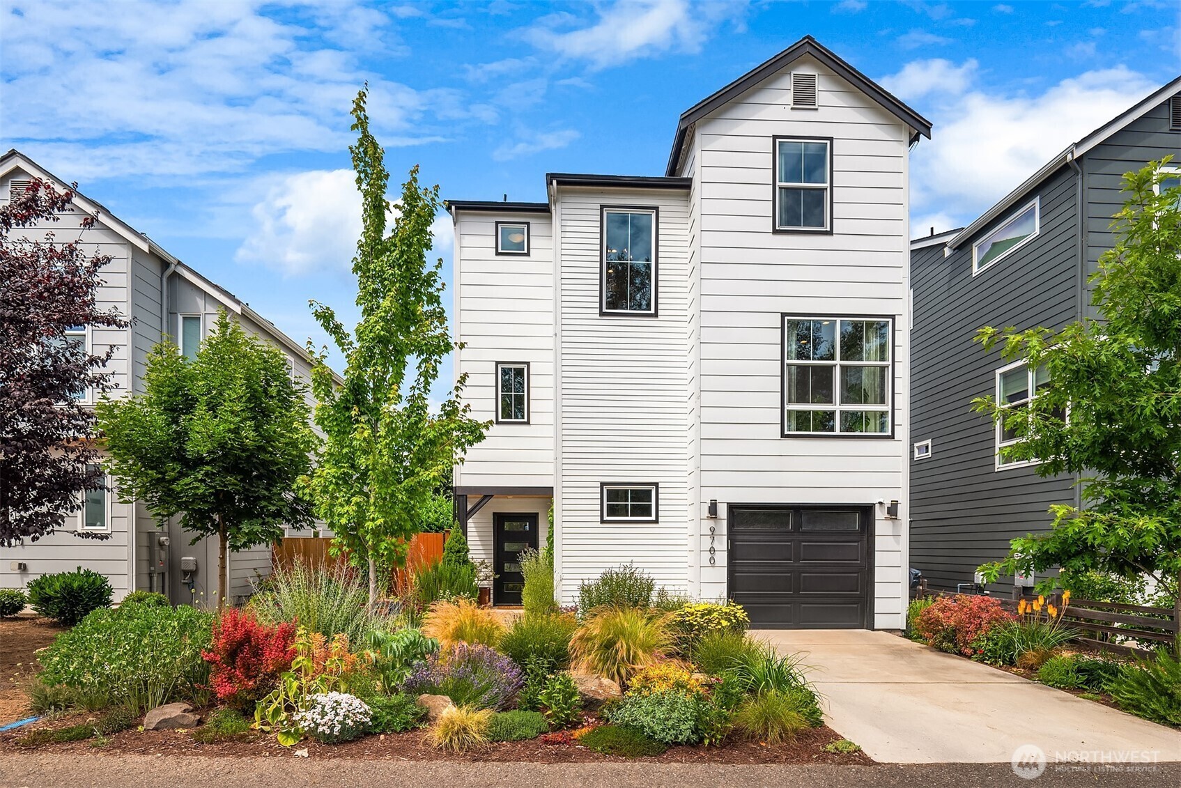 9700  Lindsay Place S  Seattle WA 98118 photo