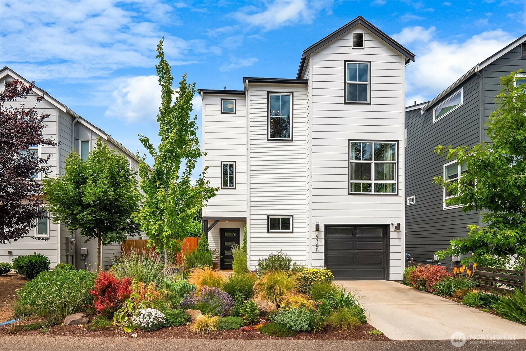 Property Photo:  9700  Lindsay Place S  WA 98118 