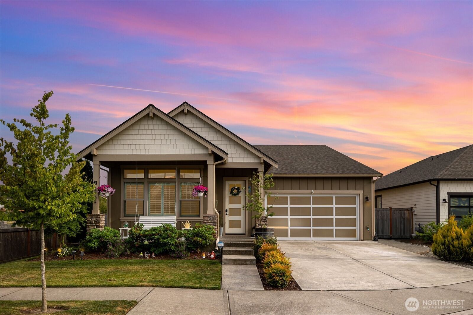 Property Photo: 2109 5th Place WA 98290