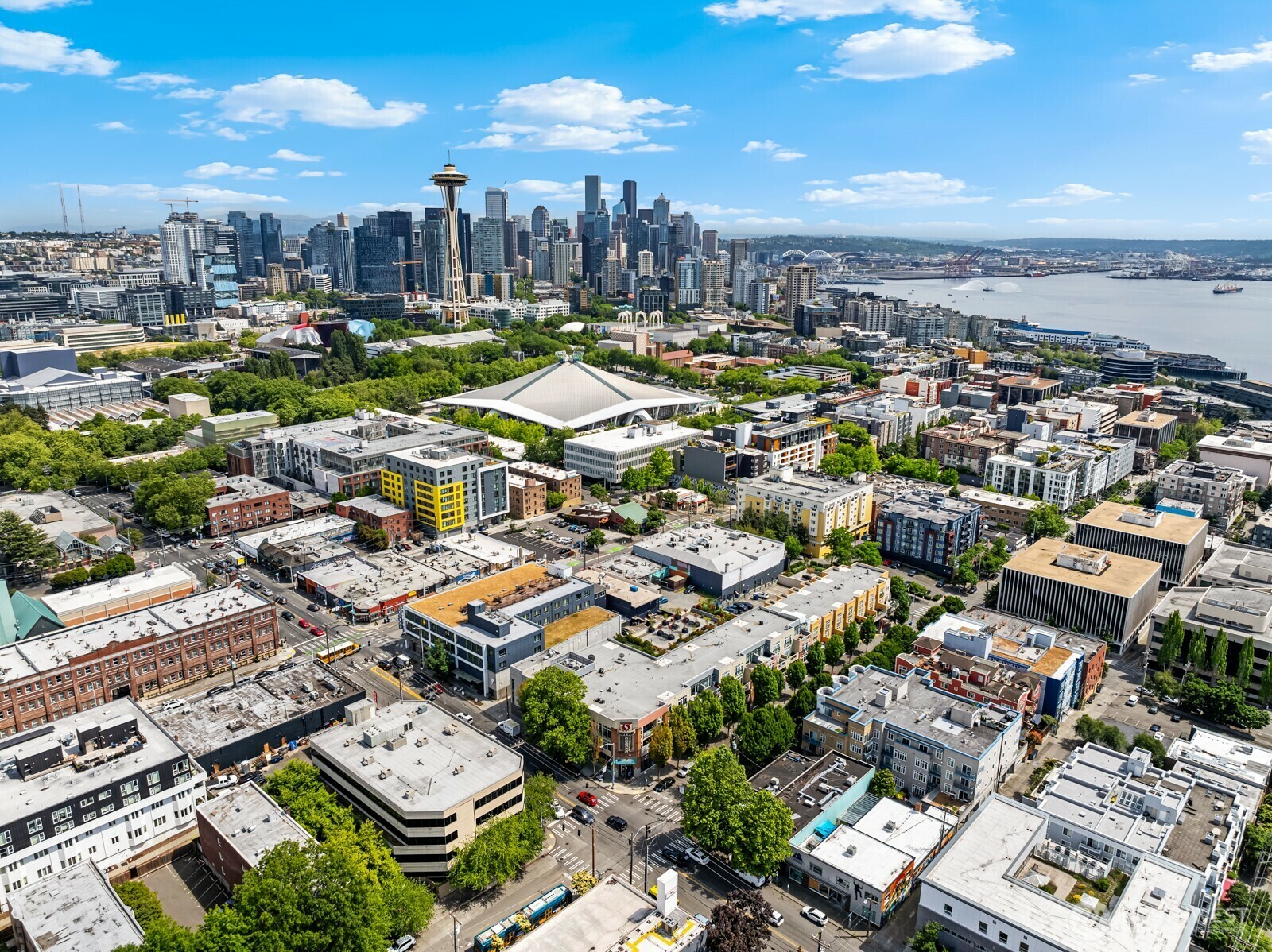 Property Photo: 17 W Mercer Street 300 WA 98119