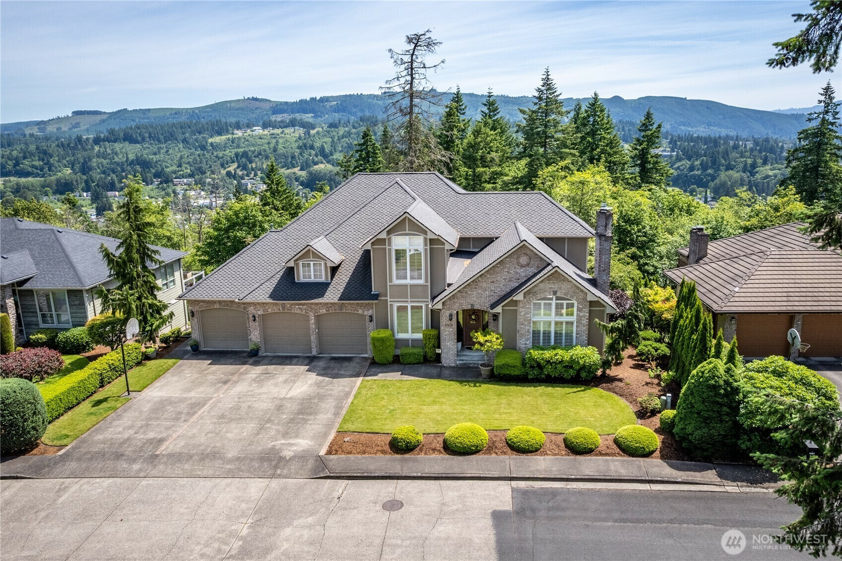 Property Photo: 2512 Peters Drive WA 98632