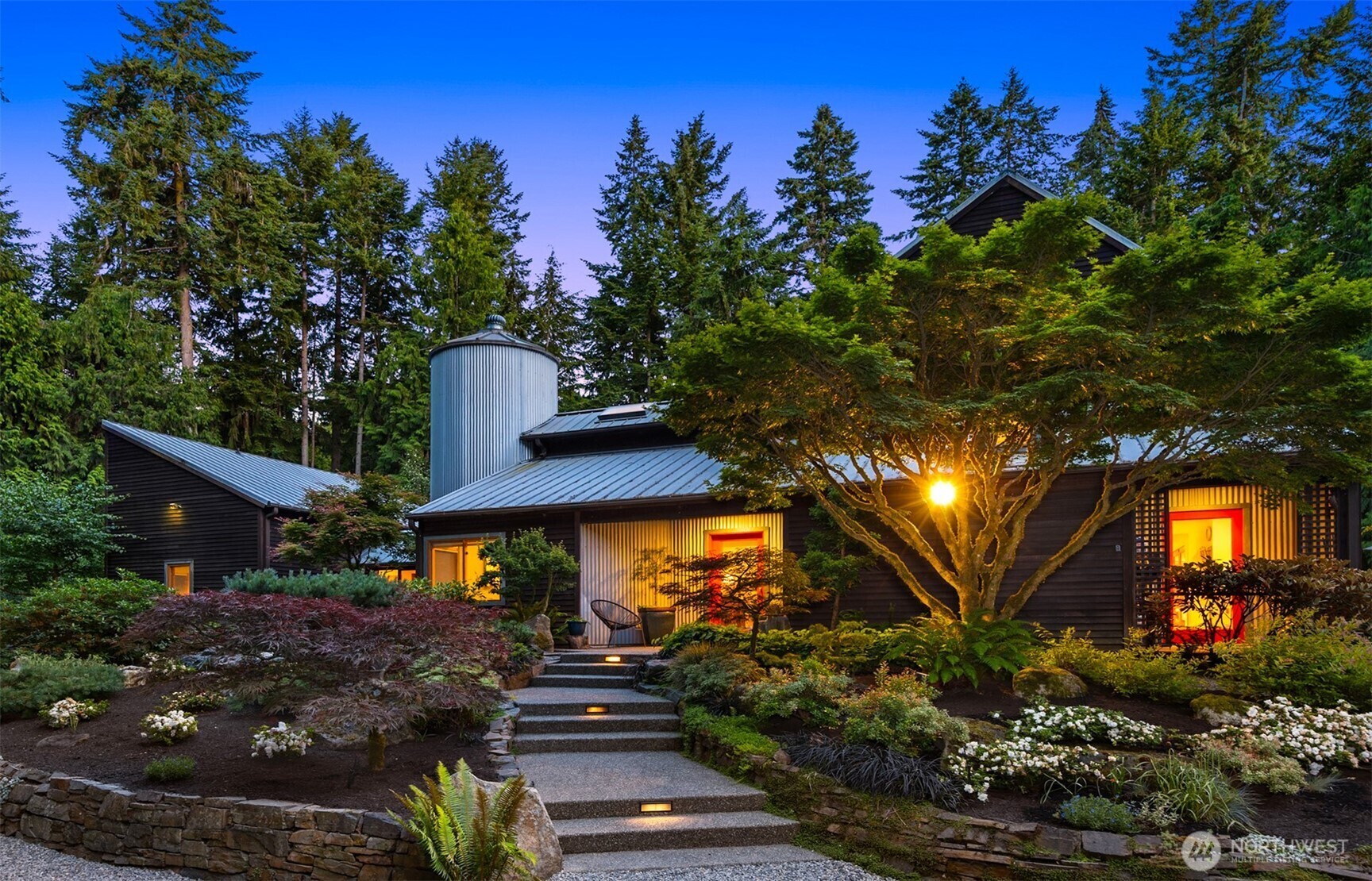Property Photo:  9000 NE Hidden Cove Road  WA 98110 