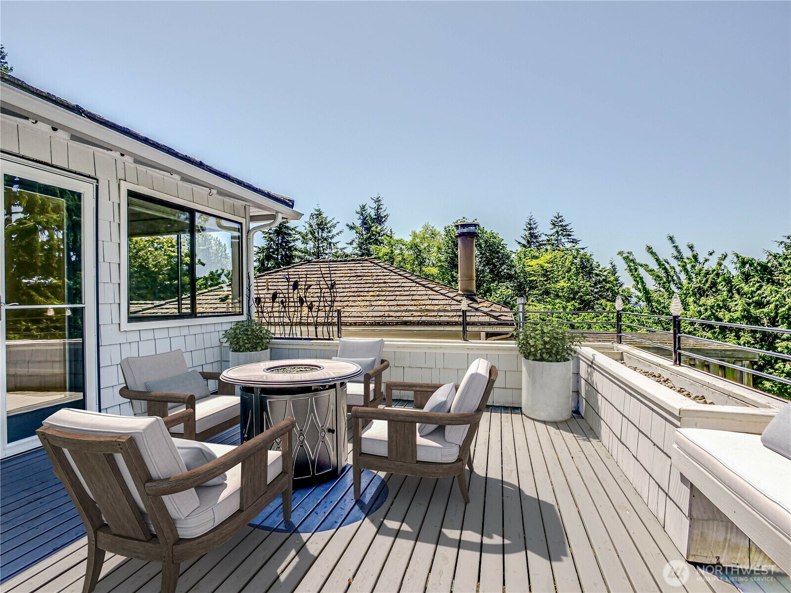 Property Photo: 4441 53rd Avenue SW WA 98116