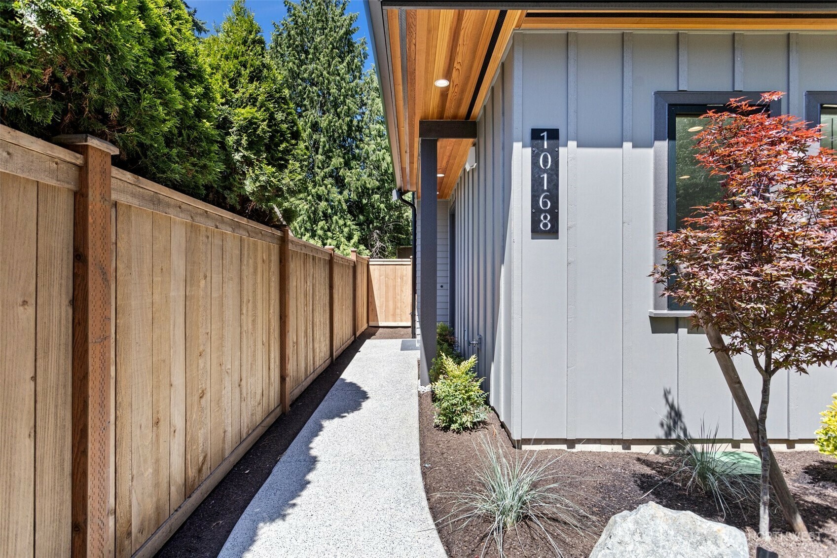 Property Photo: 10168 NE 112th Place WA 98033