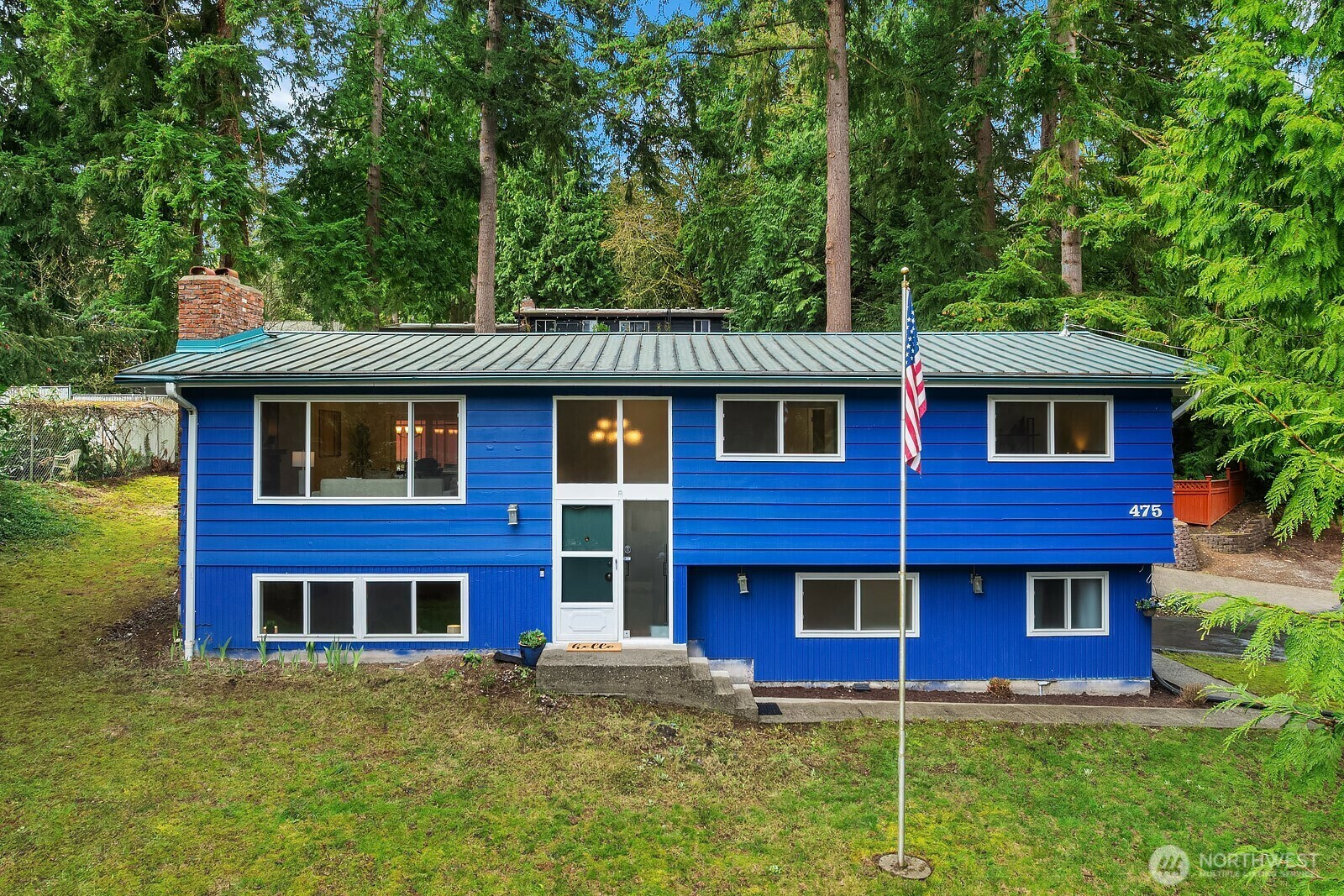 Property Photo: 475 Mt Hood Drive SW WA 98027