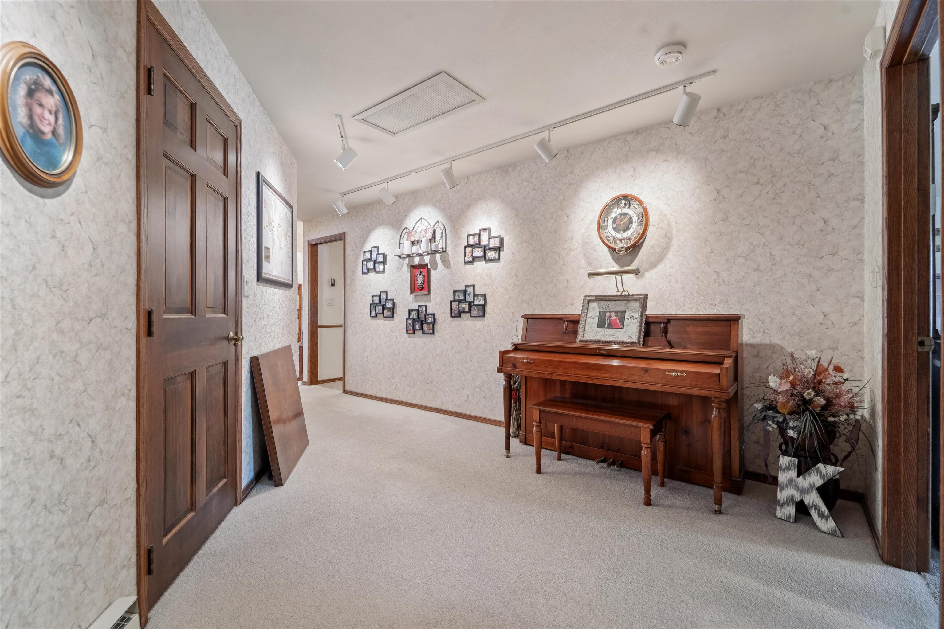 Property Photo:  2213 Sunrise Drive  WI 54914 