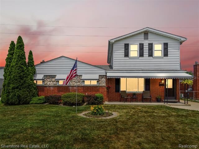Property Photo: 30349 Westmore Drive MI 48071