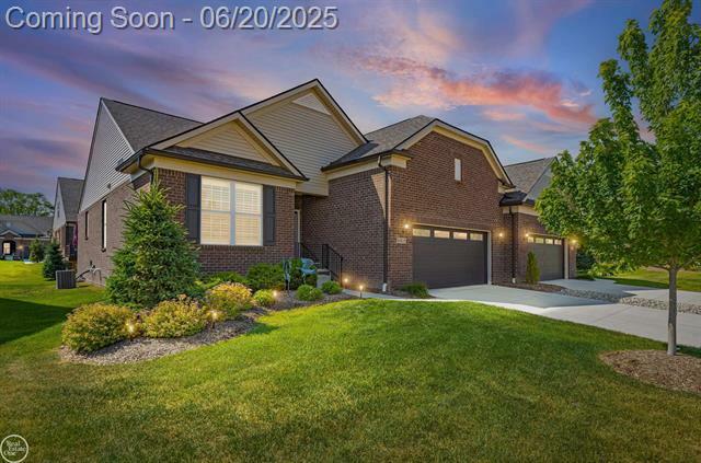 40625 Tulip Trace  Clinton Twp MI 48036 photo