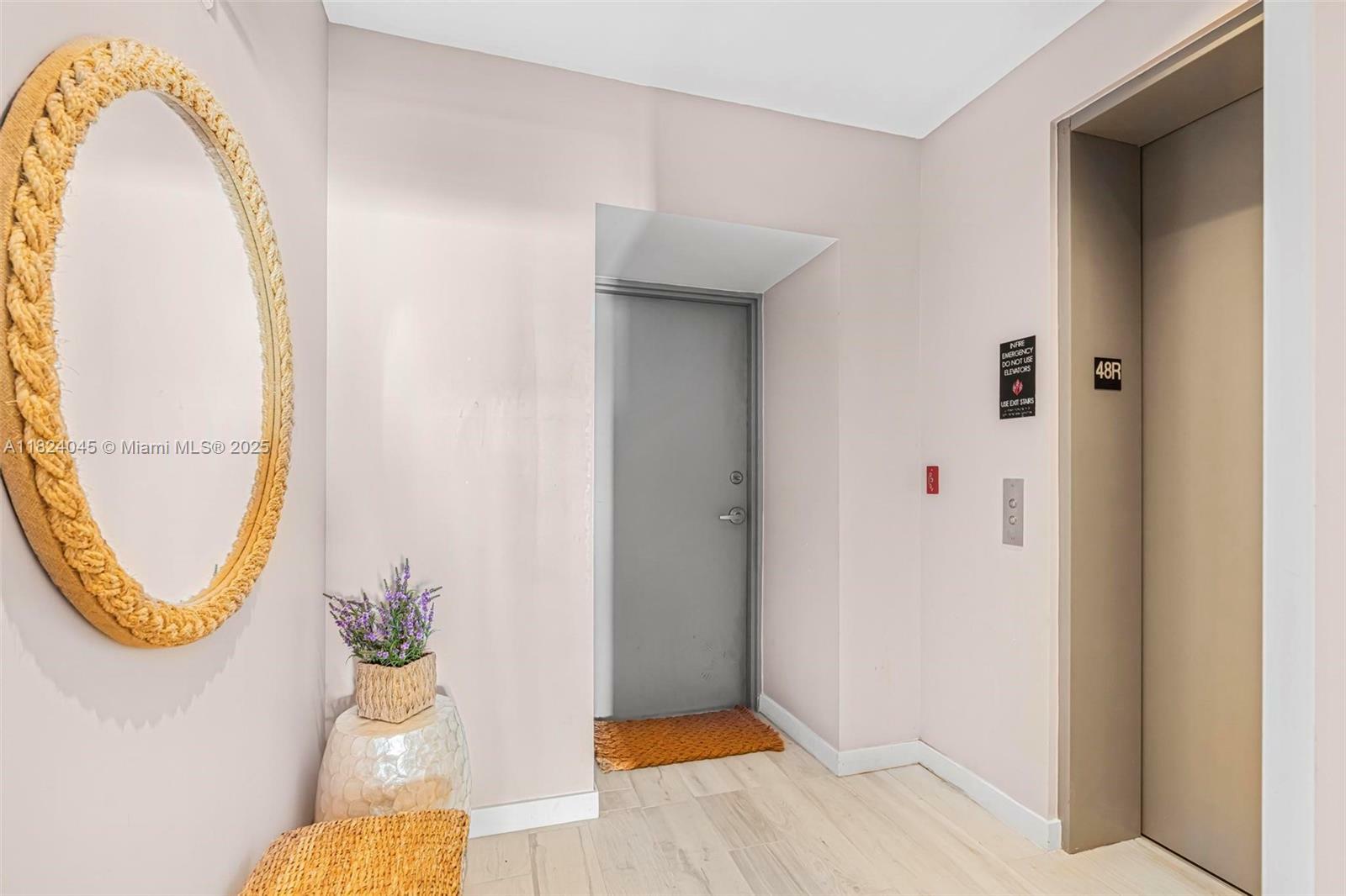 Property Photo: 480 NE 31st St 4804 FL 33137