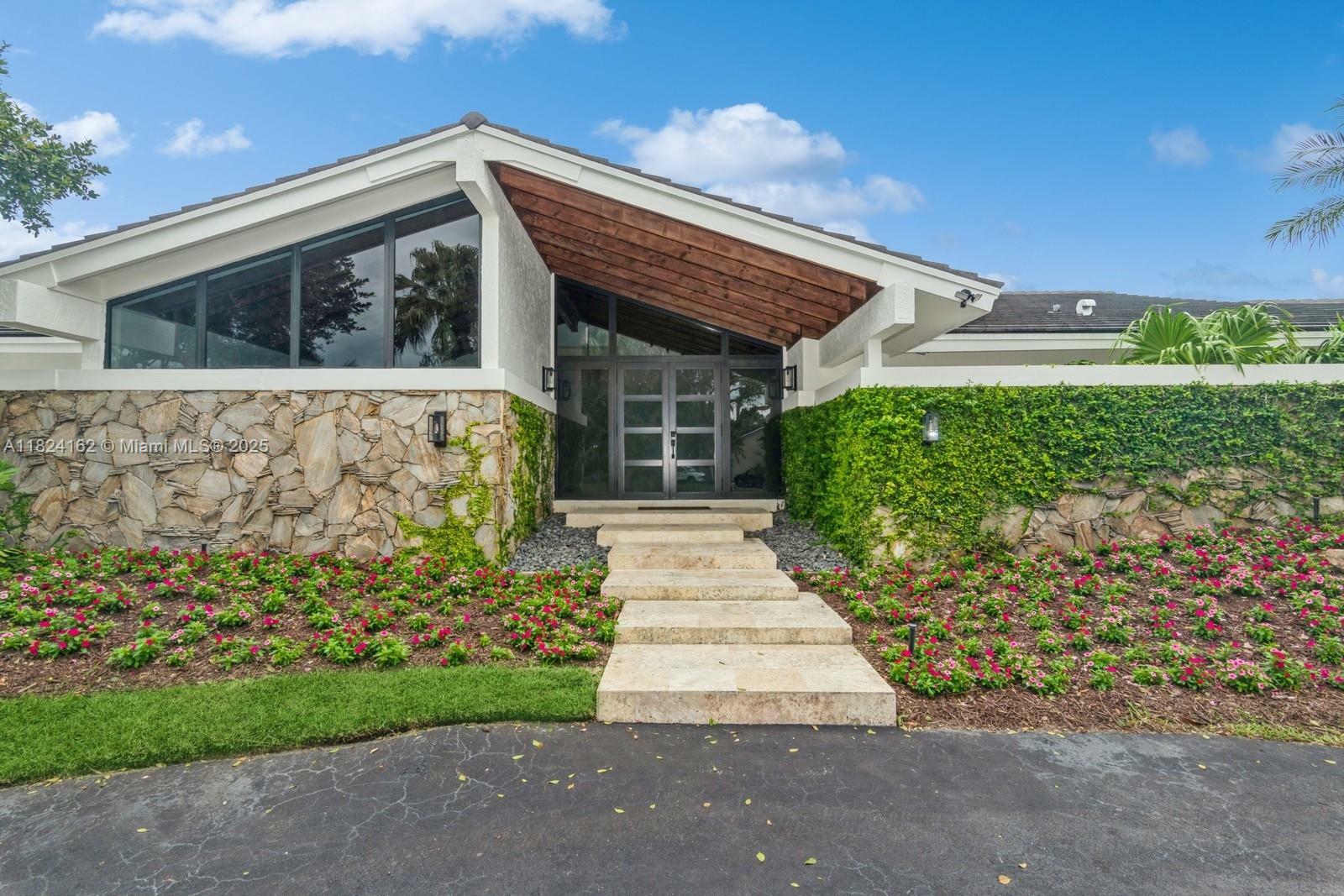 Property Photo: 15405 SW 73rd Ct FL 33157