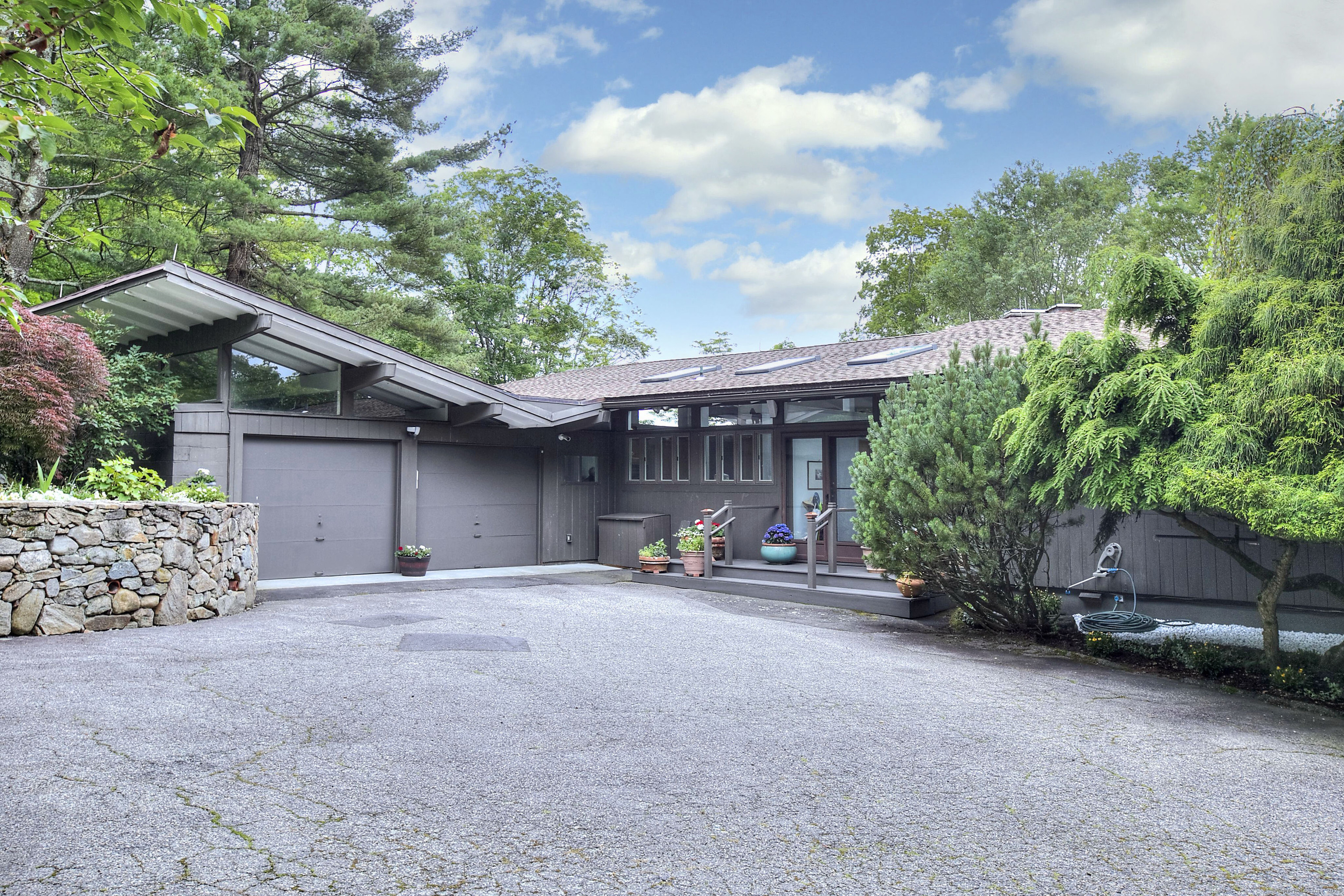 Property Photo:  62 Wells Hill Road  CT 06883 