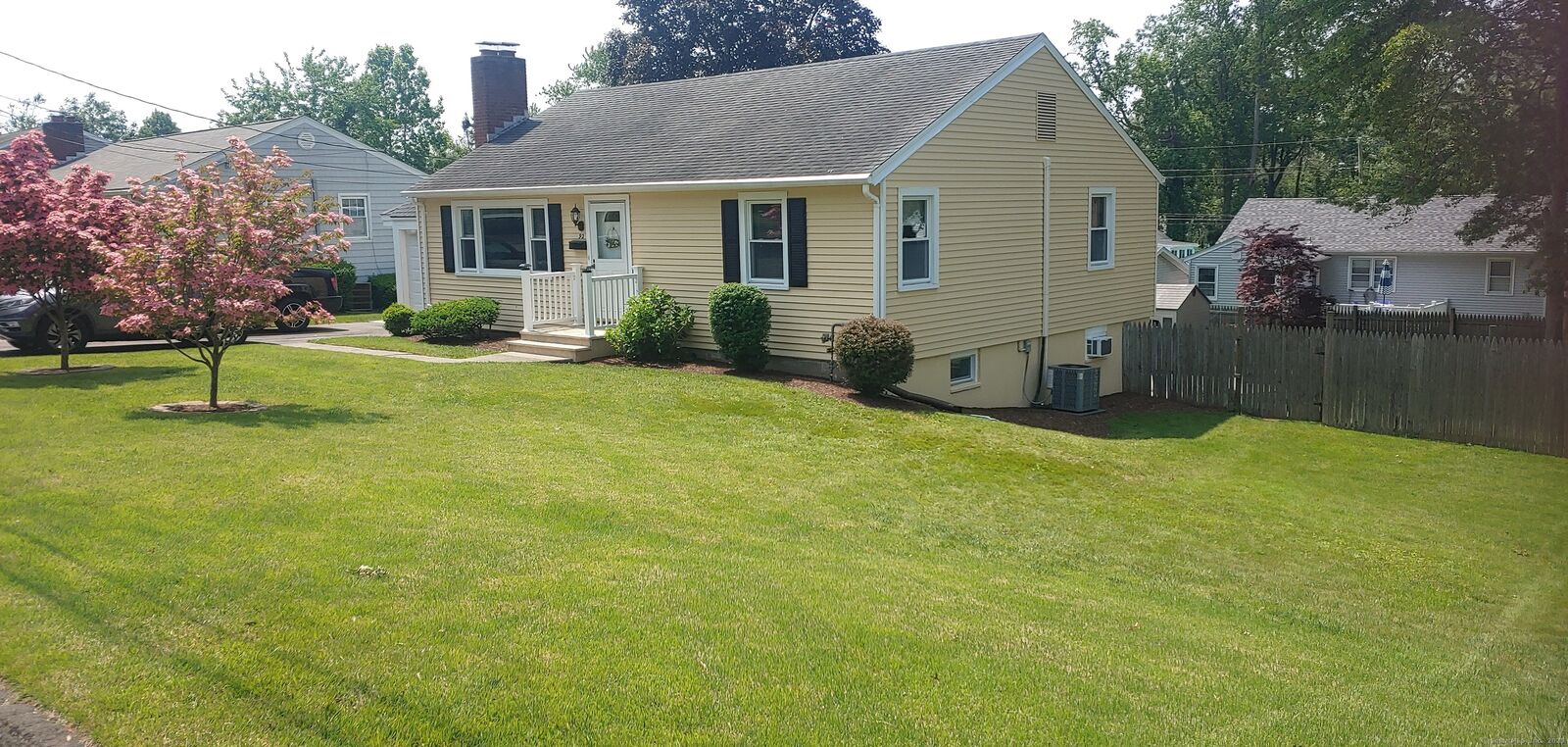 Property Photo: 92 Sumac Street CT 06516