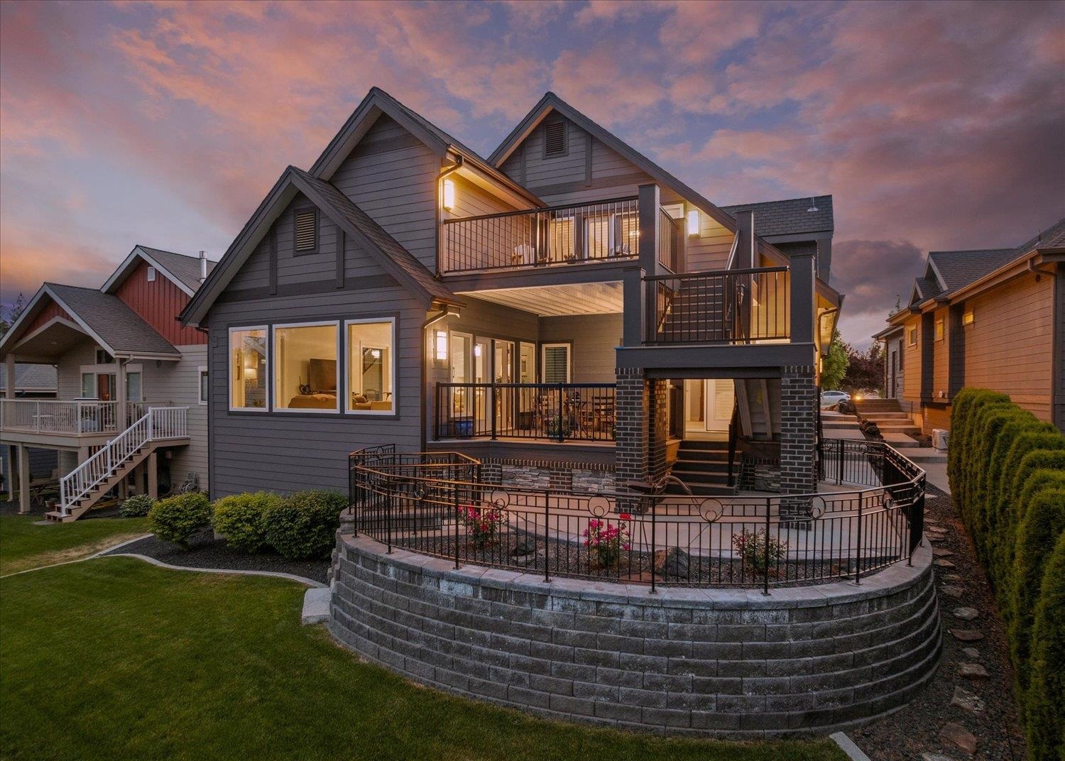 Property Photo: 2605 S Cherrytree Ln WA 99203