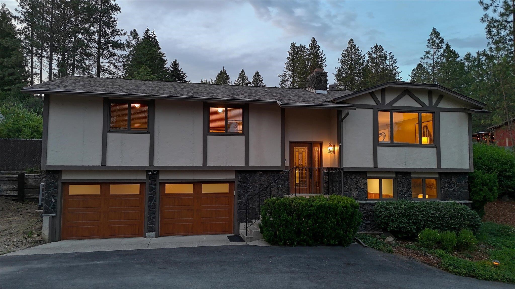 Property Photo: 2505 E Casper Dr WA 99223