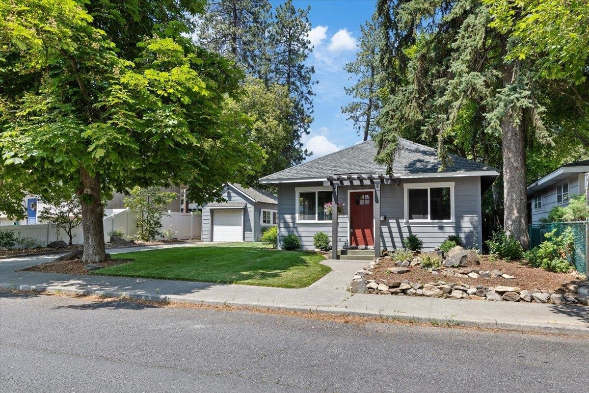 Property Photo: 1409 E 36th Ave WA 99203