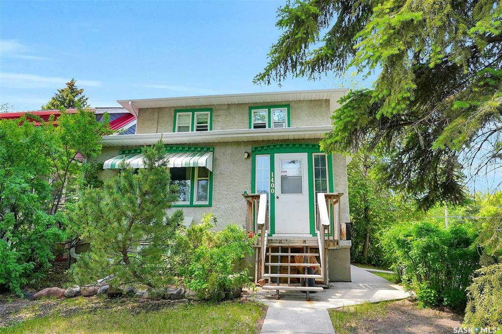 Property Photo:  1400 Princess Street  SK S4T 3Z1 