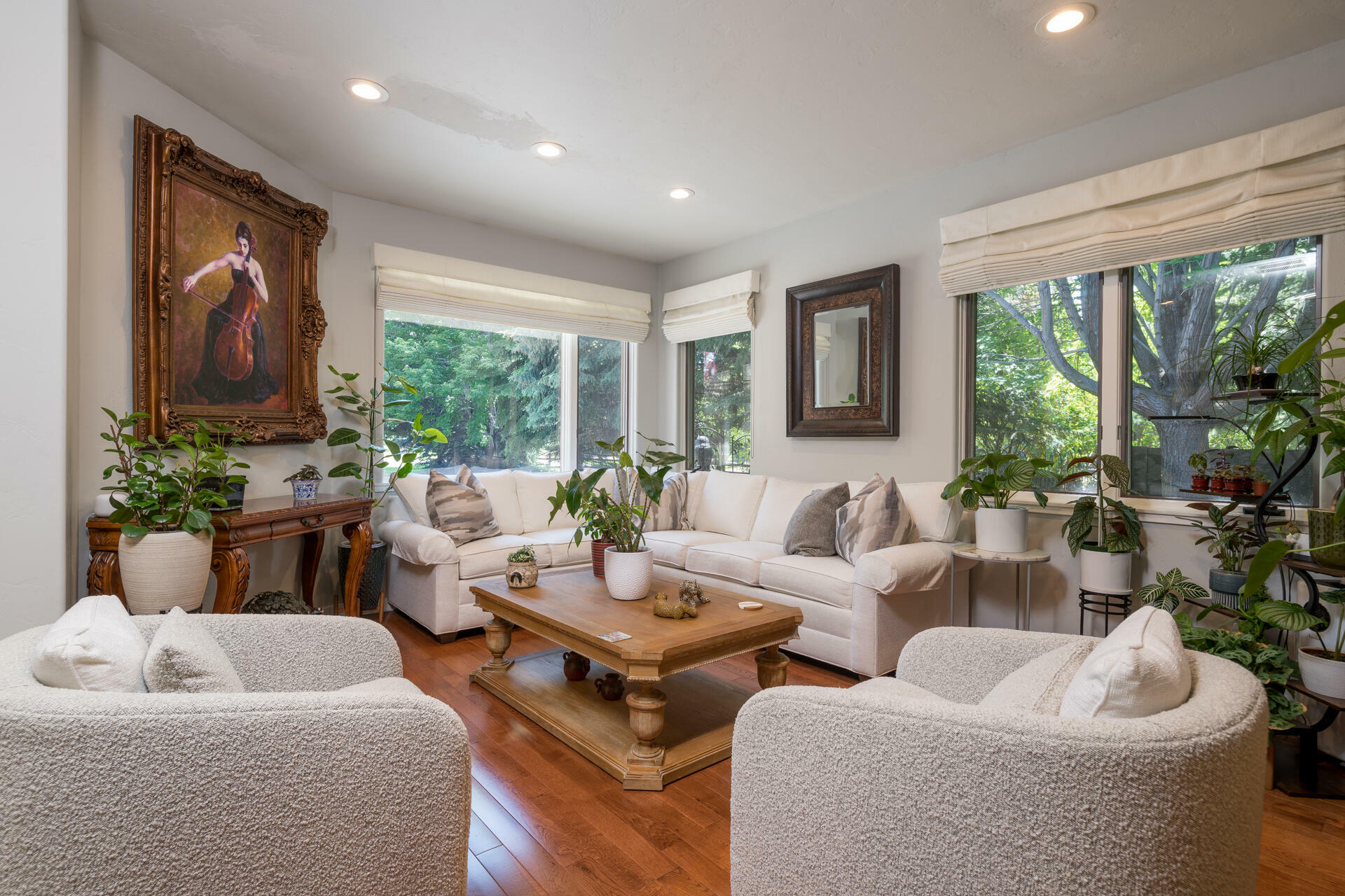Property Photo: 1621 N 2nd Ave ID 83333