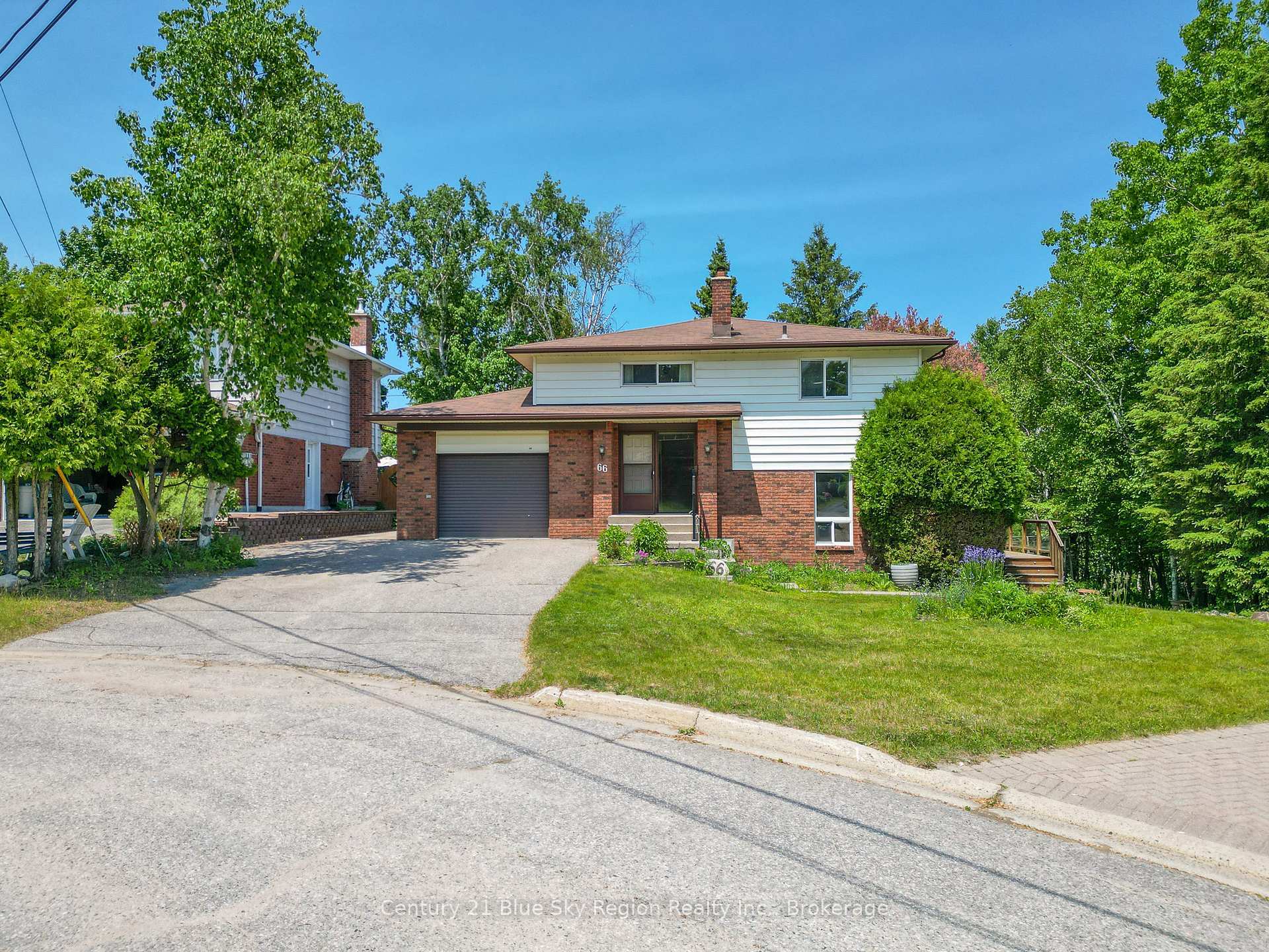 Photo de la propriété: 66 Sable Crescent ON P1A 3X7