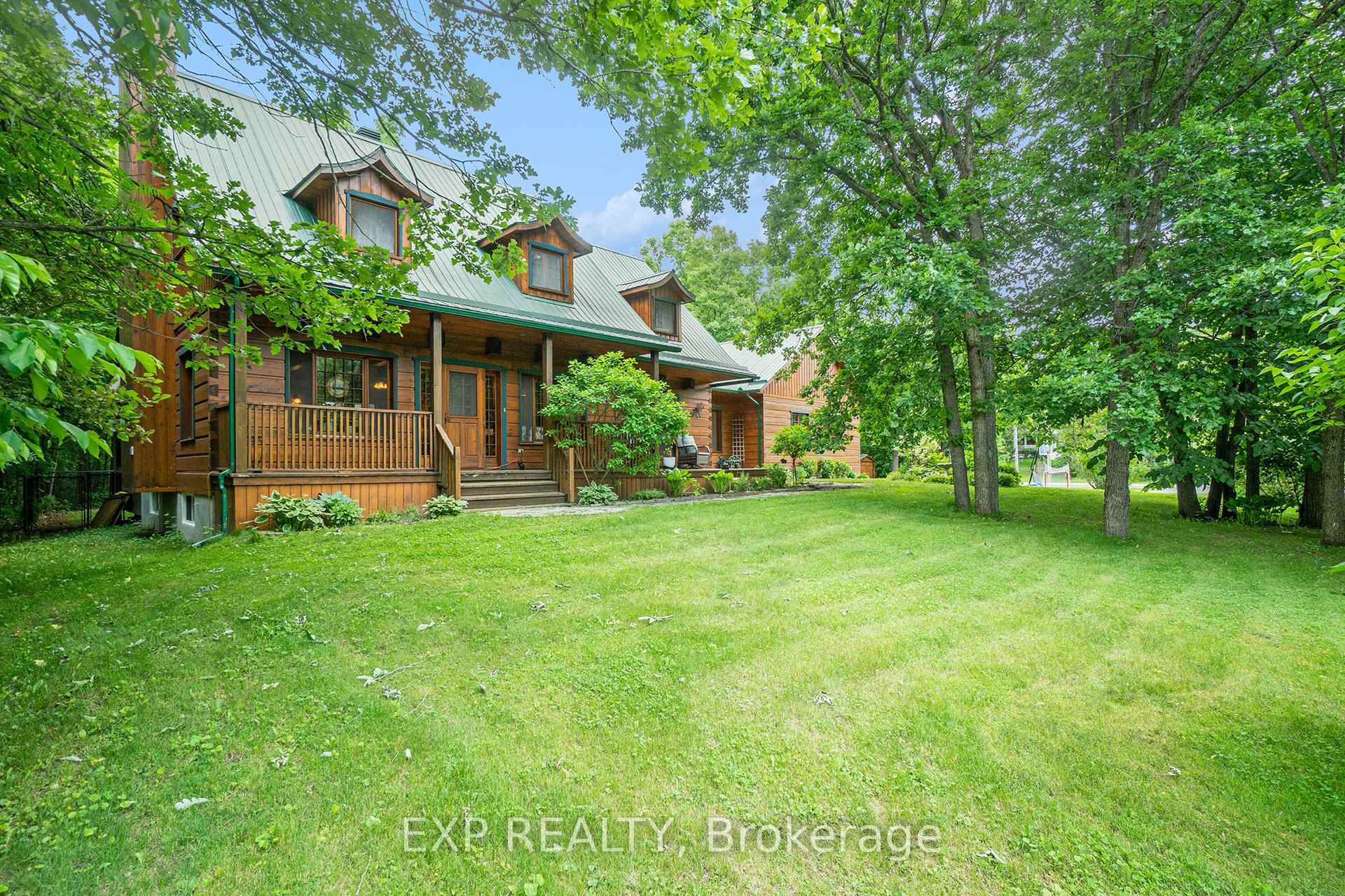 Property Photo: 7925 Resolute Way ON K0A 2P0