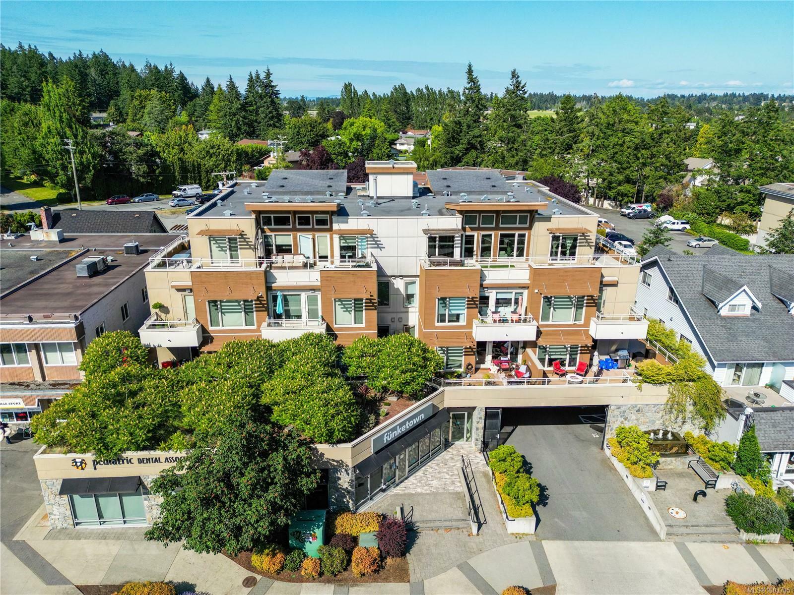 Photo de la propriété: 7161 West Saanich Rd 302 BC V8M 1P7