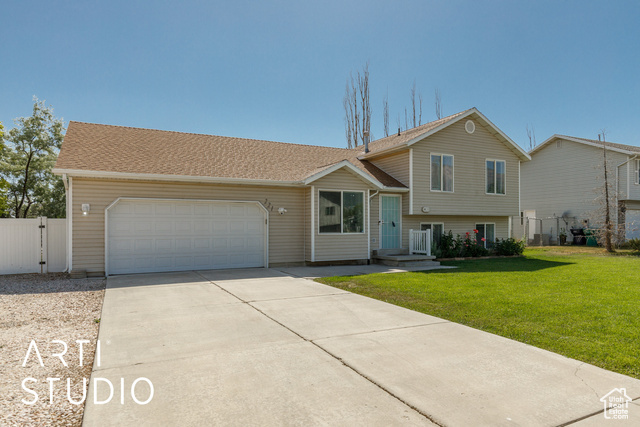 Property Photo: 221 E Brookmeadow Dr UT 84404