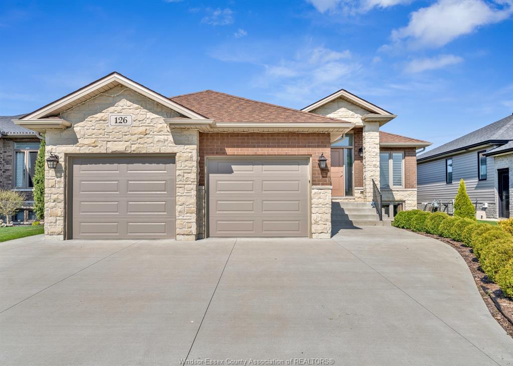 Property Photo: 126 Golfview Drive ON N9Y 0E4