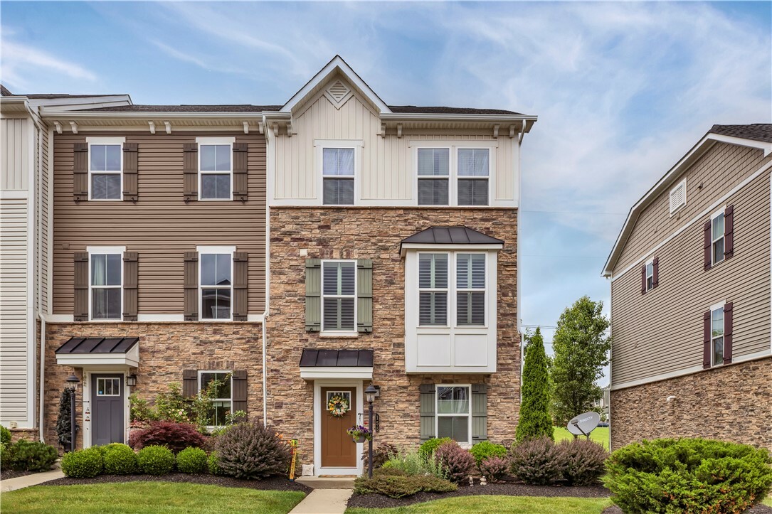 Property Photo: 155 Bucktail Dr PA 16066