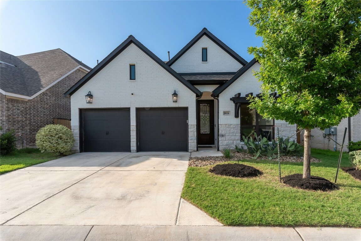 Property Photo: 2624 San Bautista Way 44 TX 78641