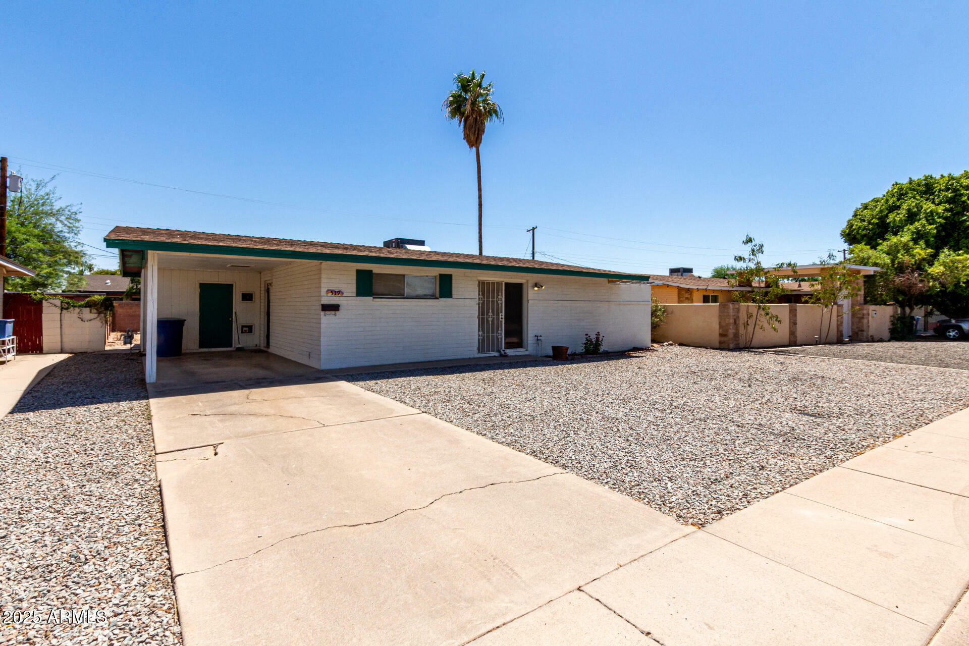 Property Photo:  539 E Pebble Beach Drive  AZ 85282 