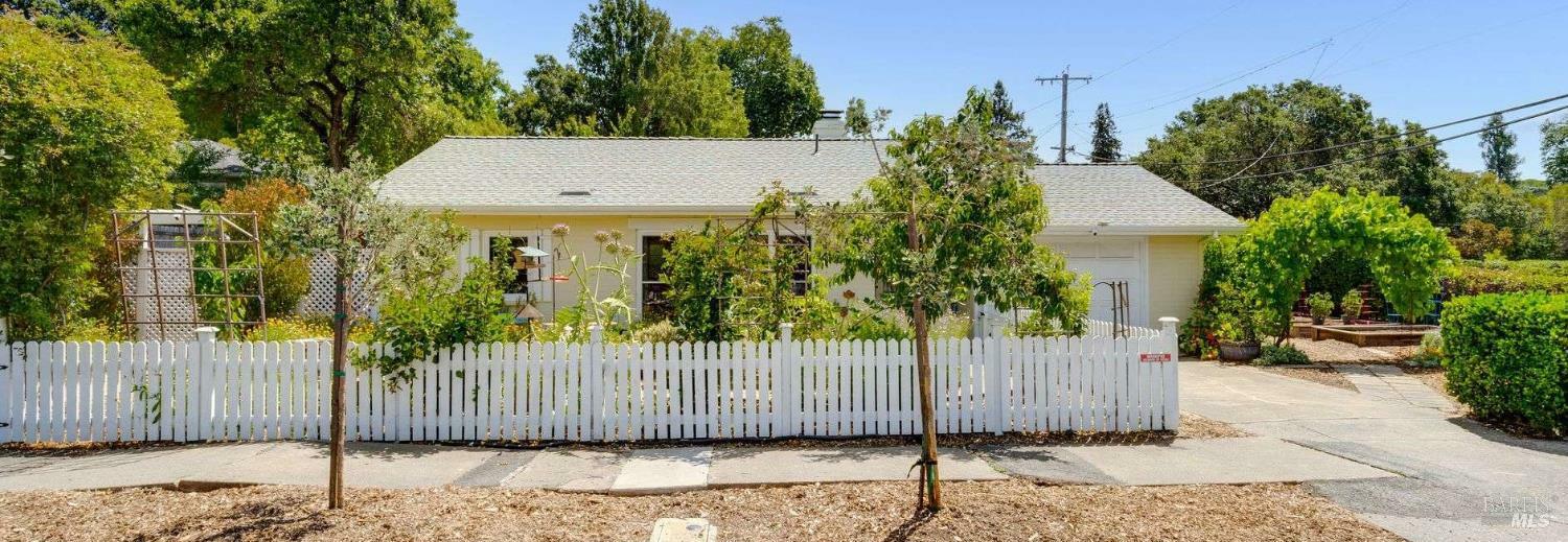 Property Photo: 2702 Lomitas Avenue CA 95404