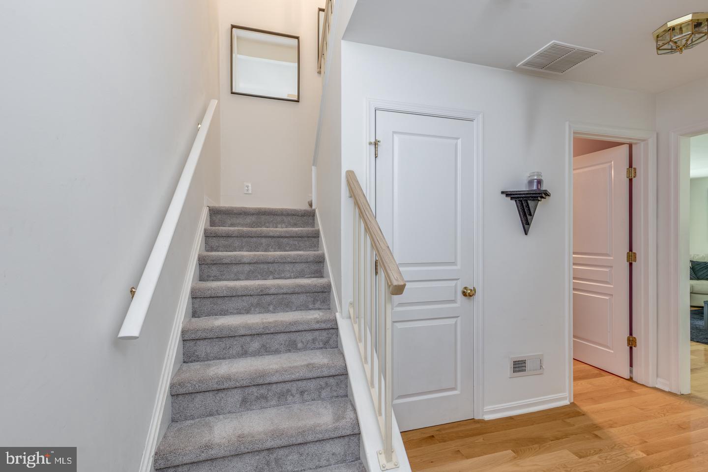 Property Photo: 146 Rosebay Court NJ 08075