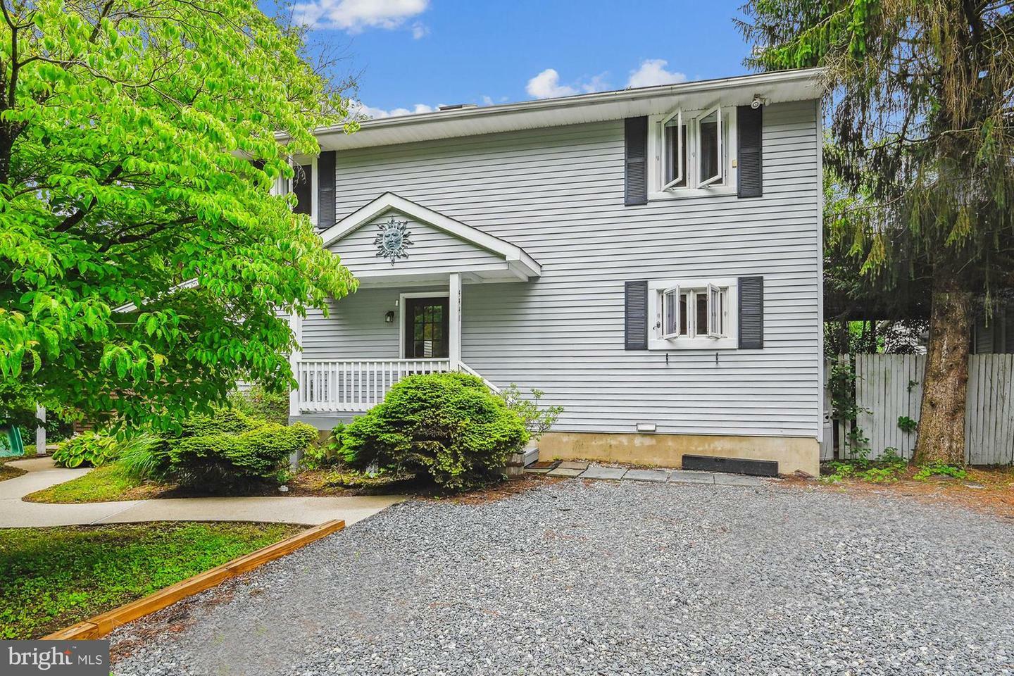Property Photo: 4441 Solomons Island Road MD 20776
