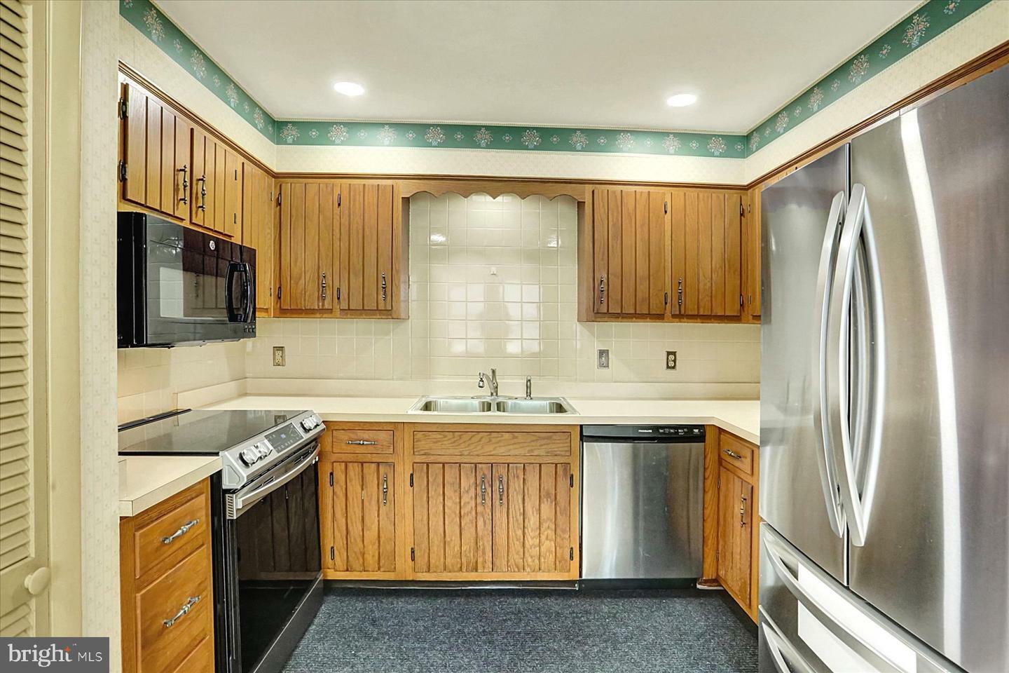 Property Photo: 528 Fairway Drive PA 17011