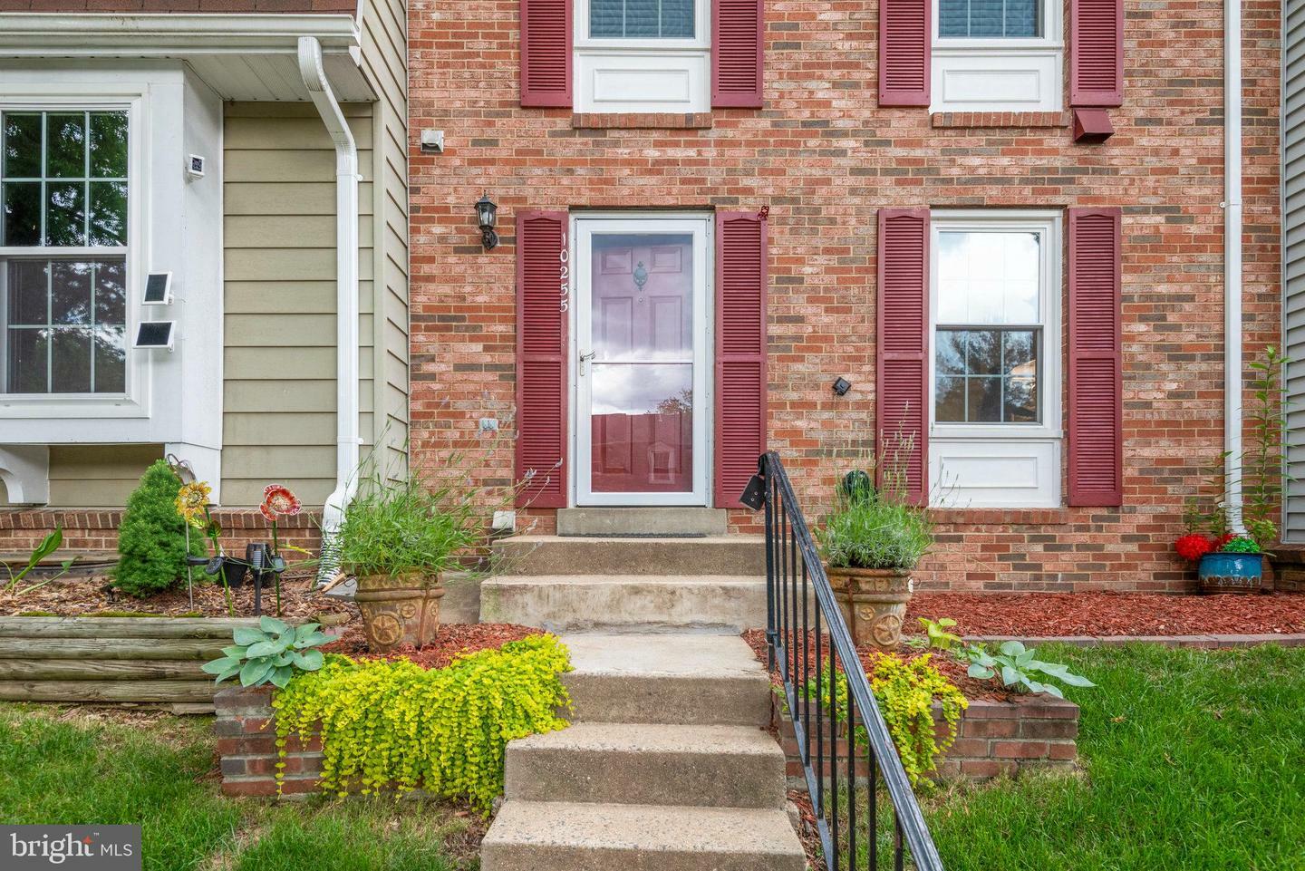 Property Photo: 10255 Quiet Pond Terrace VA 22015