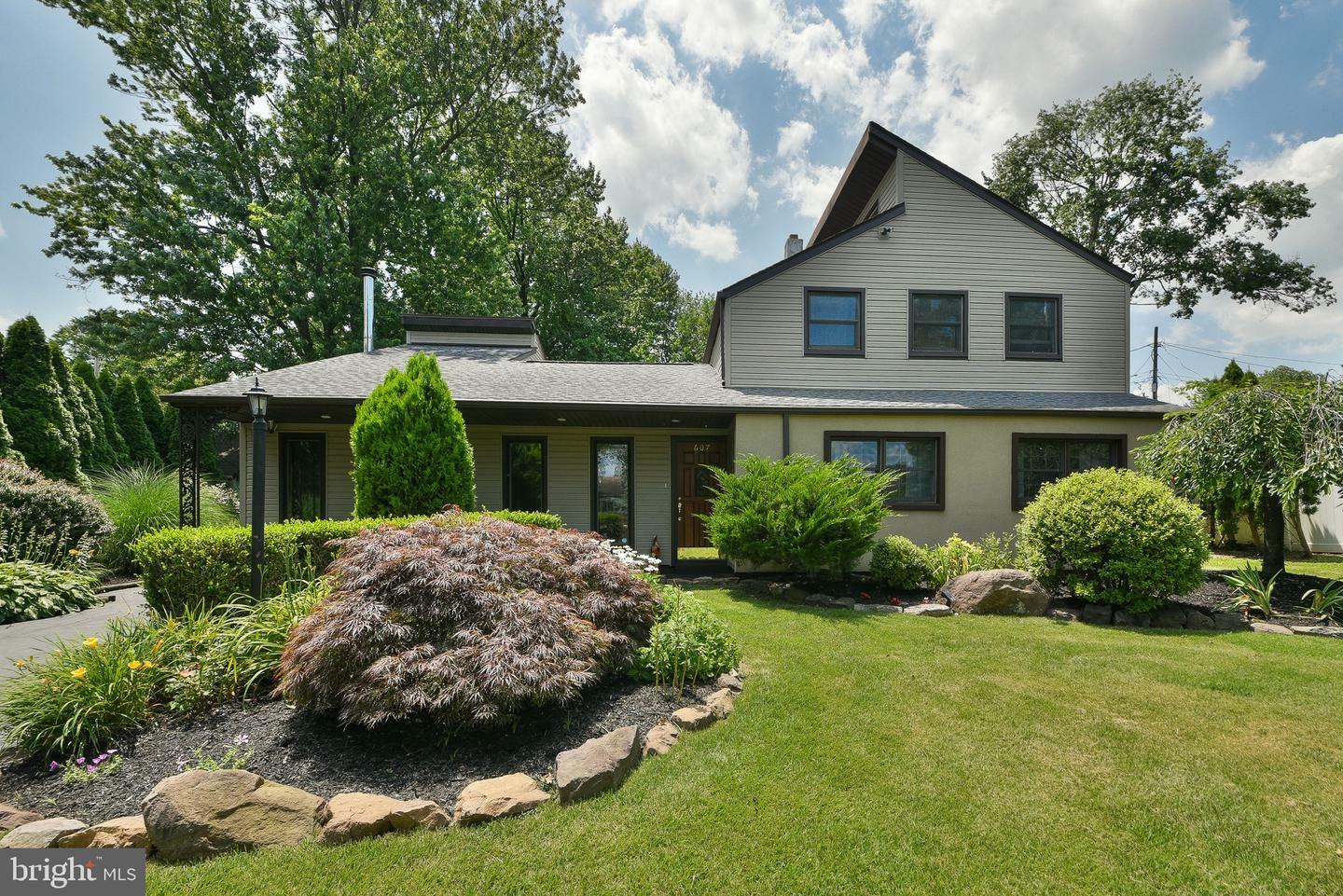 Property Photo:  607 Cembra Court  PA 19053 