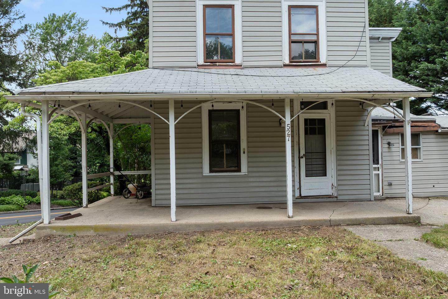Property Photo:  527 Berwyn Baptist Road  PA 19312 