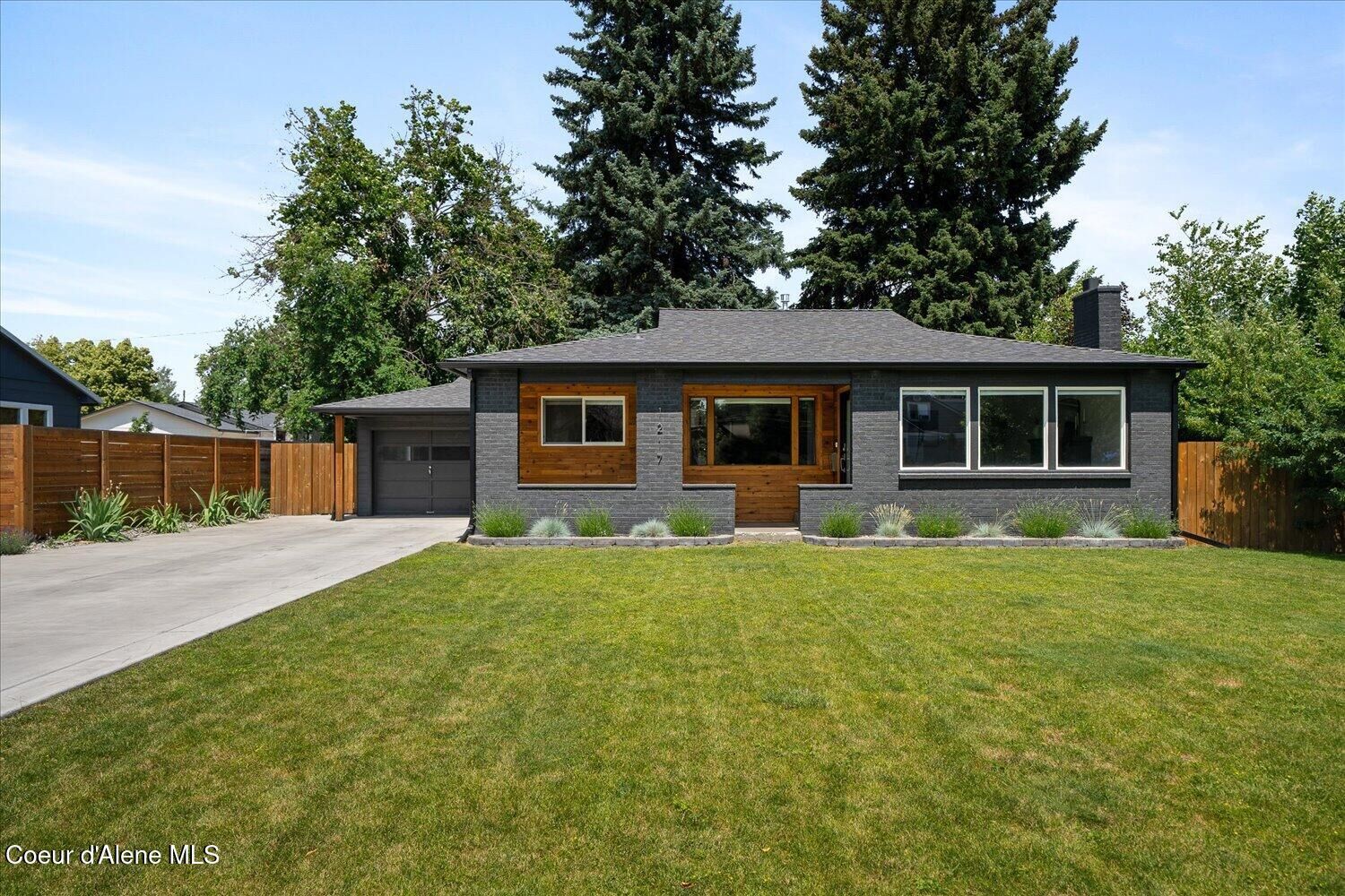 Property Photo: 1217 E Montana Ave ID 83814