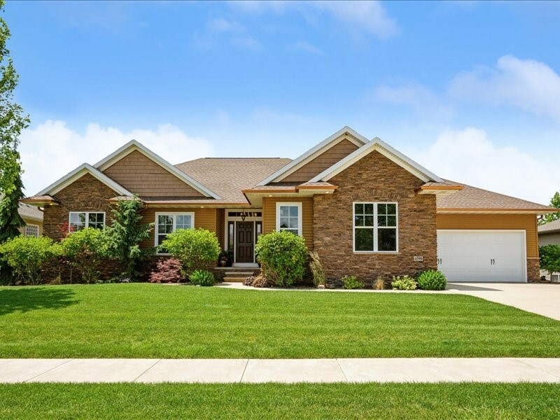 Property Photo: 4390 Flagstick Drive IA 52302