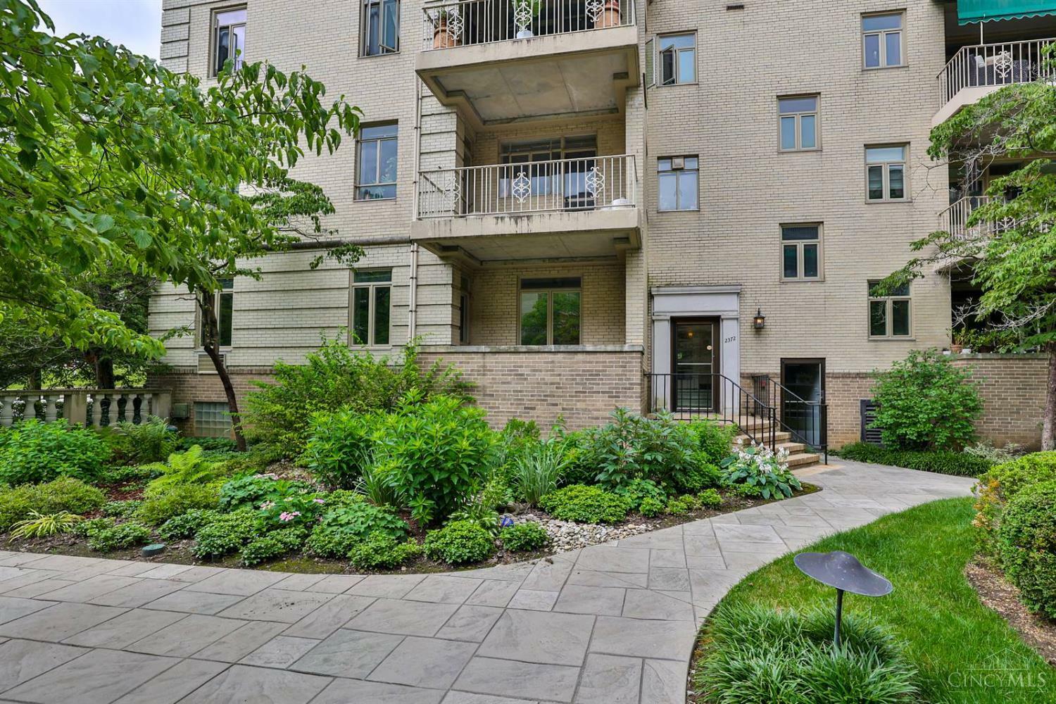 Property Photo: 2372 Madison Road OH 45208