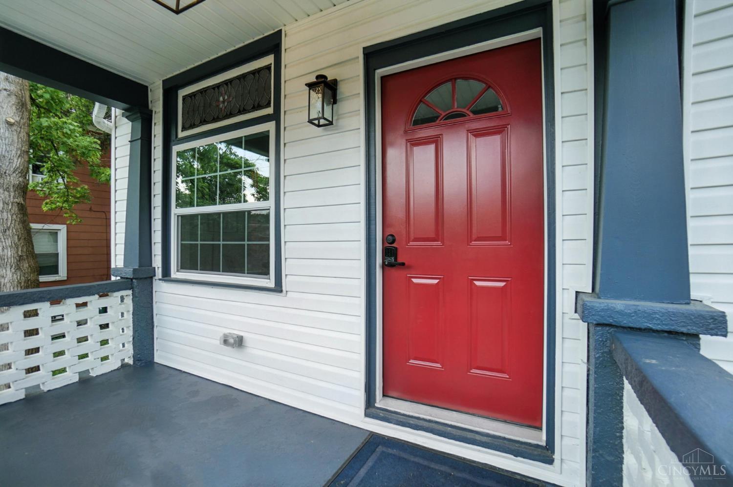 Property Photo: 1542 Glen Parker Avenue OH 45223