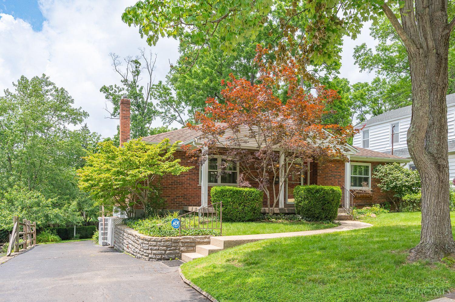 Property Photo: 3915 Petoskey Avenue OH 45227