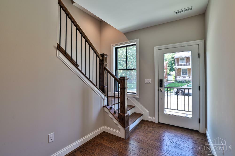 Property Photo: 2908 Robertson Avenue OH 45209