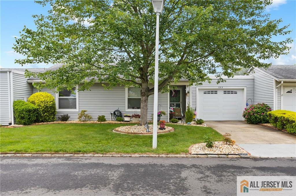 Property Photo: 128 Balsam Plaza 128B NJ 08831