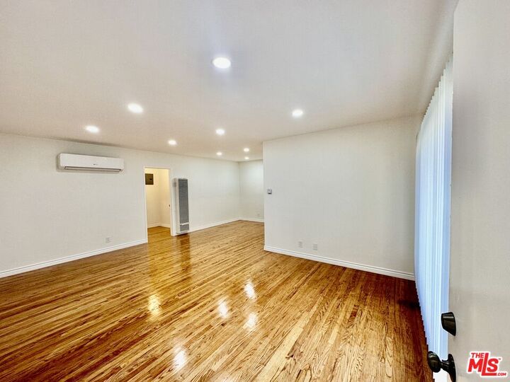 Property Photo: 1108 S Sherbourne Dr CA 90035