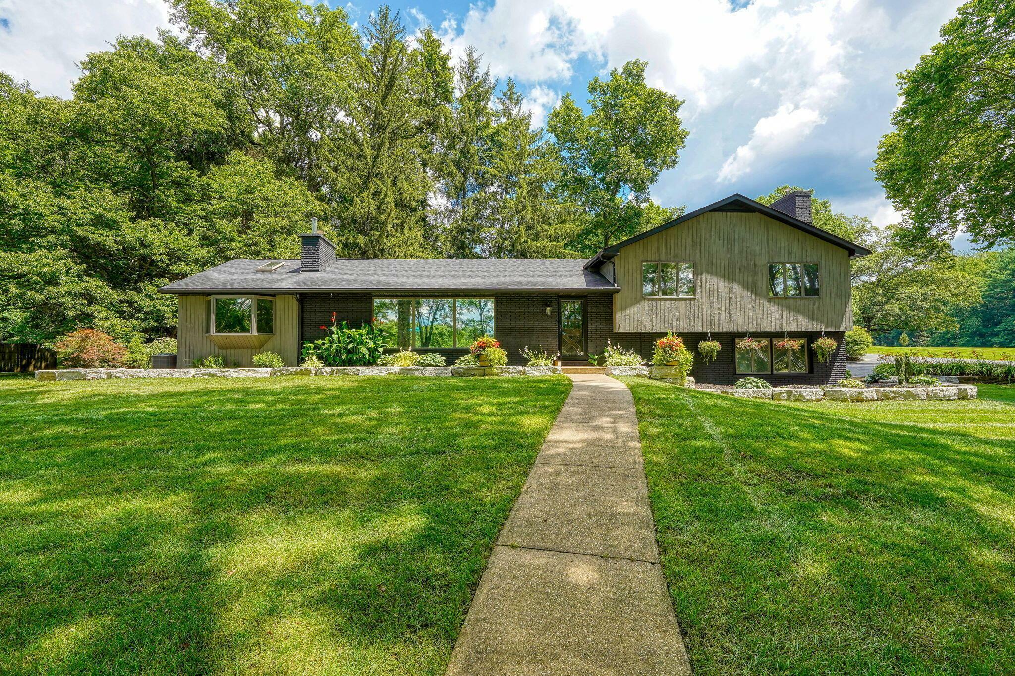 Property Photo:  1300 Dannie Drive  OH 43138 