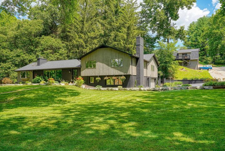 1300 Dannie Drive  Logan OH 43138 photo