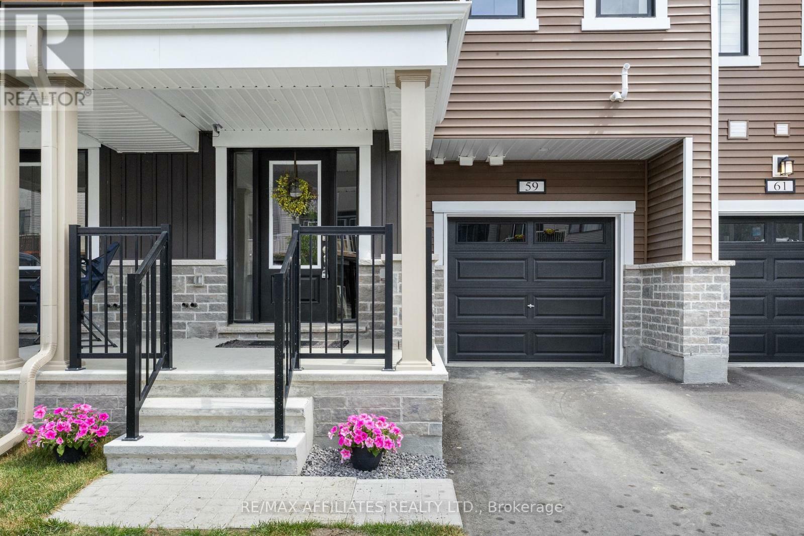 Property Photo: 59 Stitch Mews ON K0A 2Z0