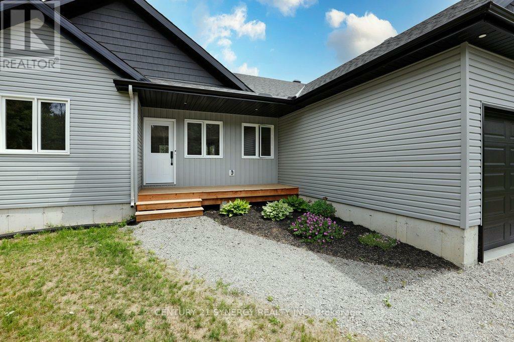 Photo de la propriété: 9069 County Road 22 Road ON K0E 1X0
