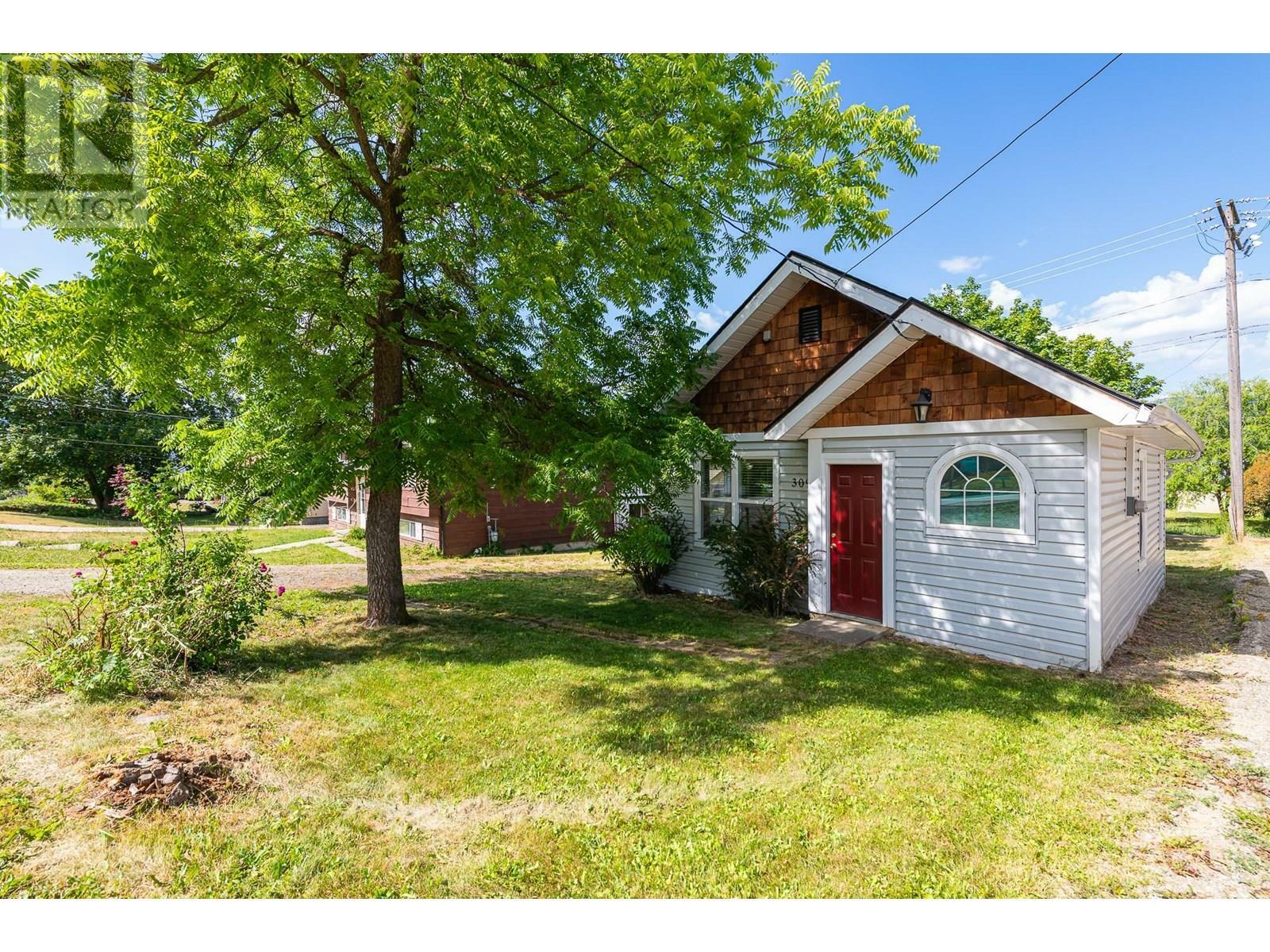 309 11th Avenue North  Creston BC V0B 1G0 photo