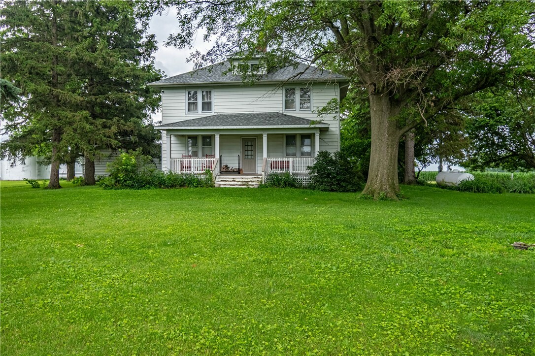7522 N Wyckles Road  Warrensburg IL 62573 photo